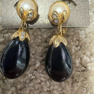 Vintage Avon Gold and Black Teardrop Earrings